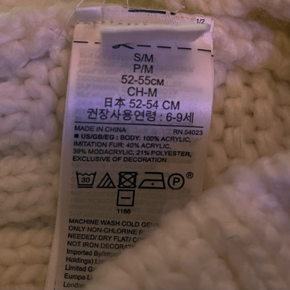 Gap Kids Beanie Panda Hat with Faux Fur Pom Pom Ears, Heart Nose S/M P/M 52-55CM - Picture 5 of 6